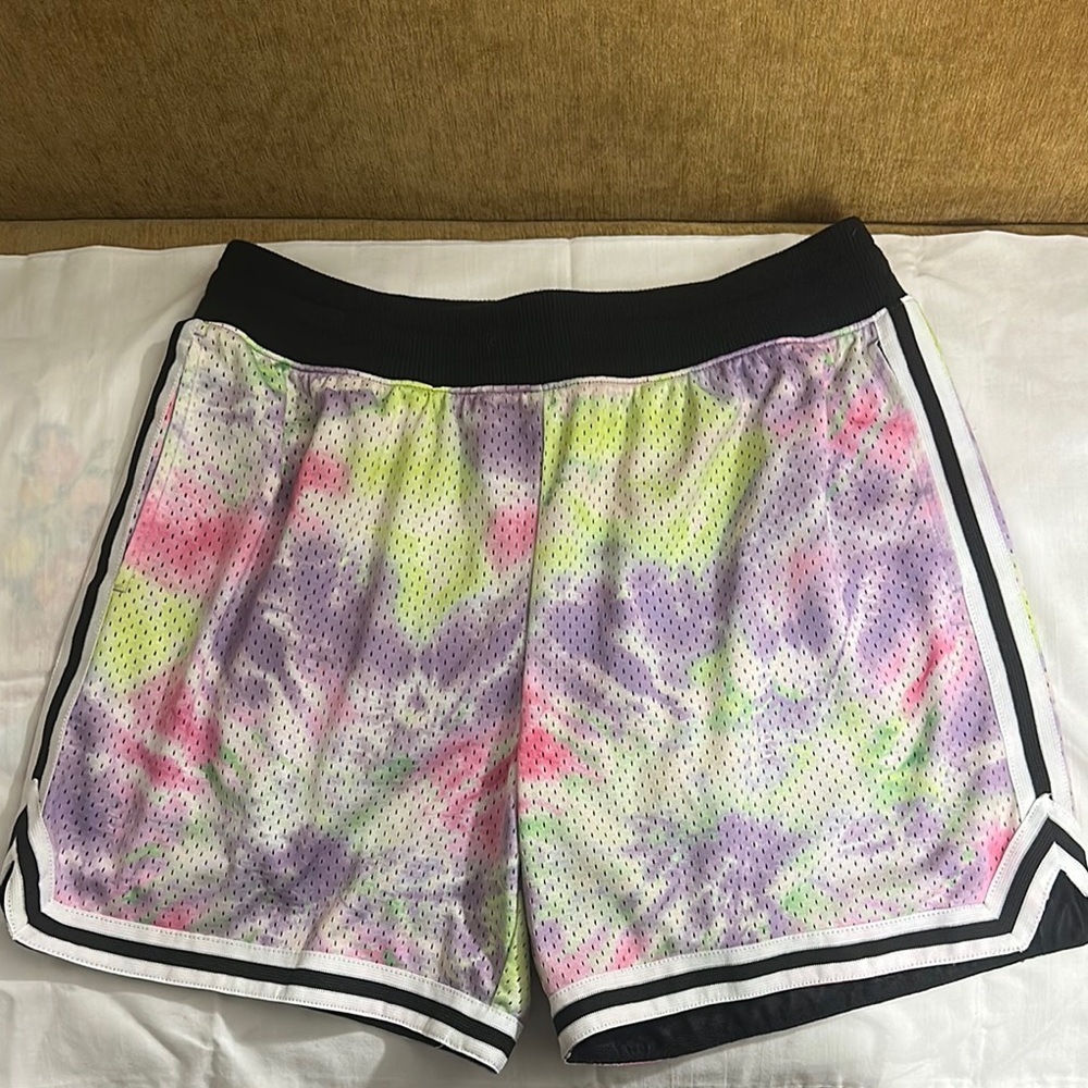 Chubbies Pink and Purple Athletic Shorts with Mesh Design